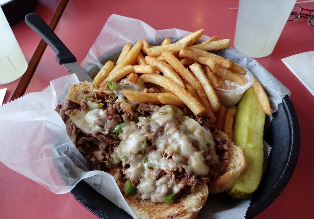 Coney Island | restaurant | 14 Railroad Ave, Middletown, NY 10940, USA | 8453433714 OR +1 845-343-3714