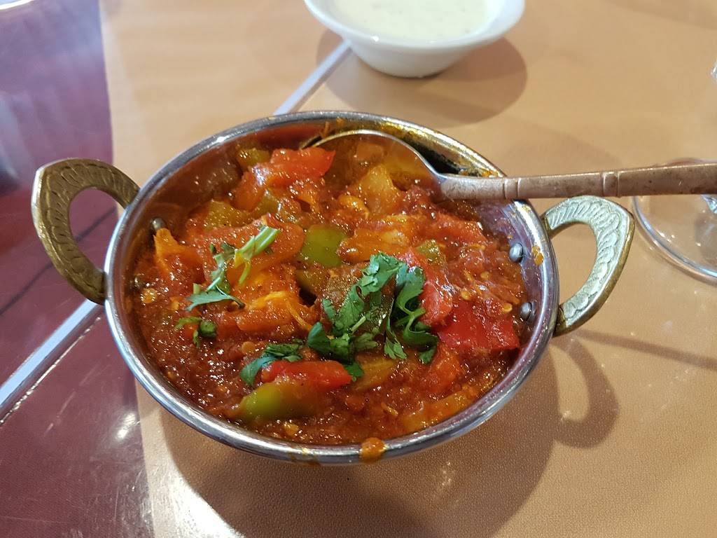 Restaurant Mirch Masala | restaurant | 4225 Boulevard Samson, Laval, QC H7W 2G8, Canada | 4509348833 OR +1 450-934-8833