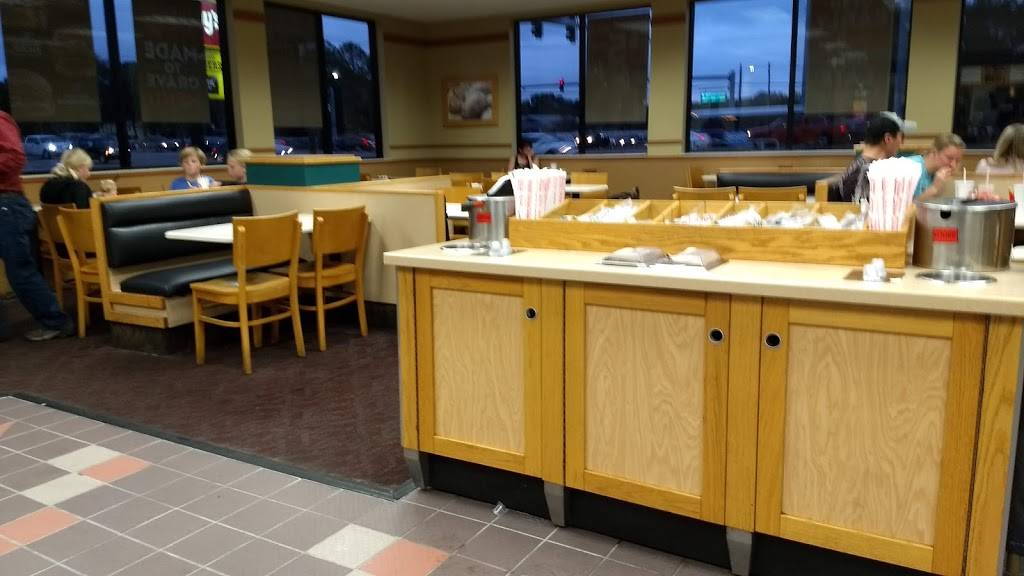 Wendys | restaurant | 3601 W Hillsborough Ave, Tampa, FL 33614, USA | 8138731228 OR +1 813-873-1228