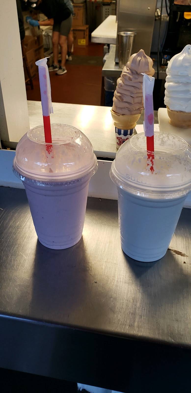 MooSas | restaurant | 2272 N Lincoln Memorial Dr, Milwaukee, WI 53202, USA | 4147274886 OR +1 414-727-4886