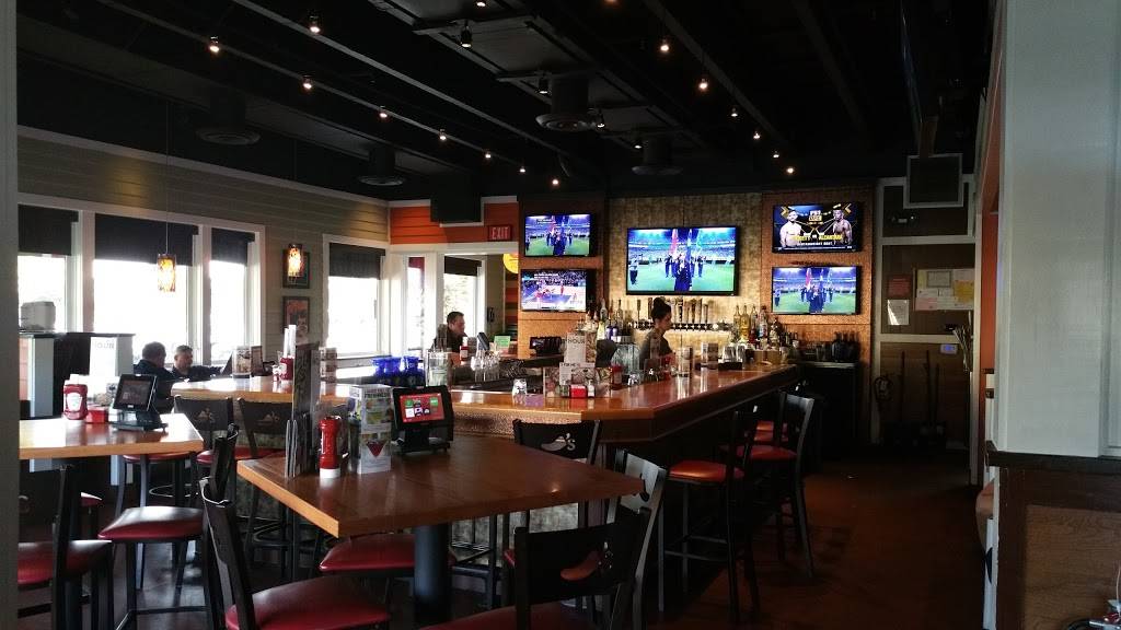 Chilis Grill & Bar | meal takeaway | 2801 Countryside Dr, Turlock, CA 95380, USA | 2096326588 OR +1 209-632-6588