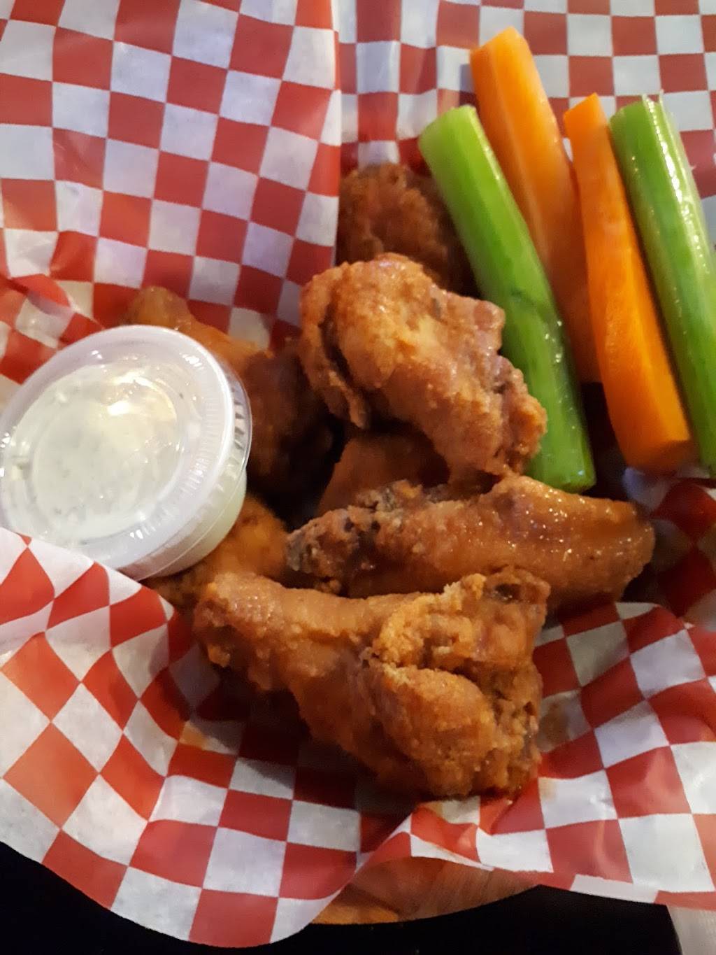 The Pearson Pub | restaurant | 101 Mary St W, Whitby, ON L1N 2R4, Canada | 9054305699 OR +1 905-430-5699