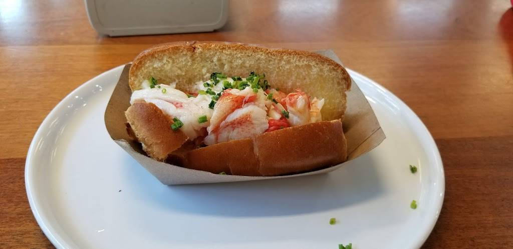 C Salt Gourmet Market | cafe | 349 Ocean House Rd, Cape Elizabeth, ME 04107, USA | 2079567700 OR +1 207-956-7700