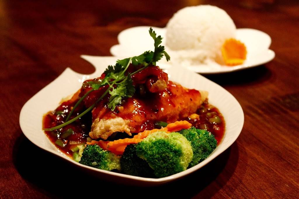 Mali Thai Bistro | restaurant | 579 SE Melody Ln, Lees Summit, MO 64063, USA | 8169444119 OR +1 816-944-4119