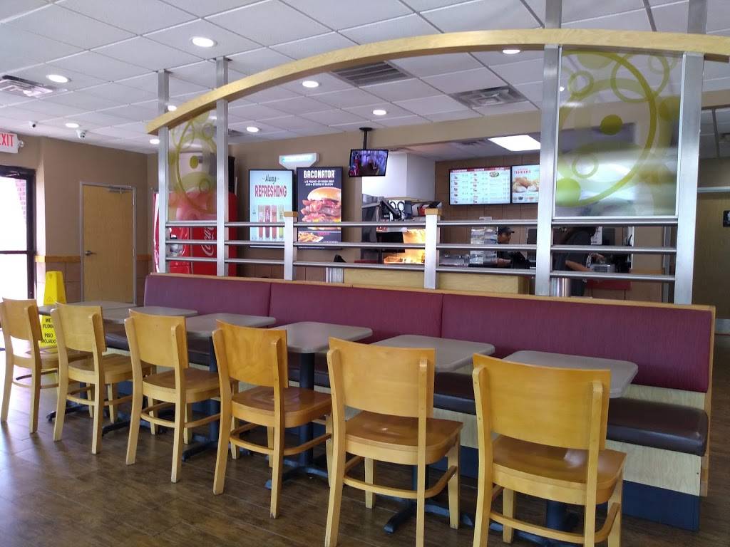 Wendys | restaurant | 12486 Northwest Fwy, Houston, TX 77092, USA | 8325814380 OR +1 832-581-4380