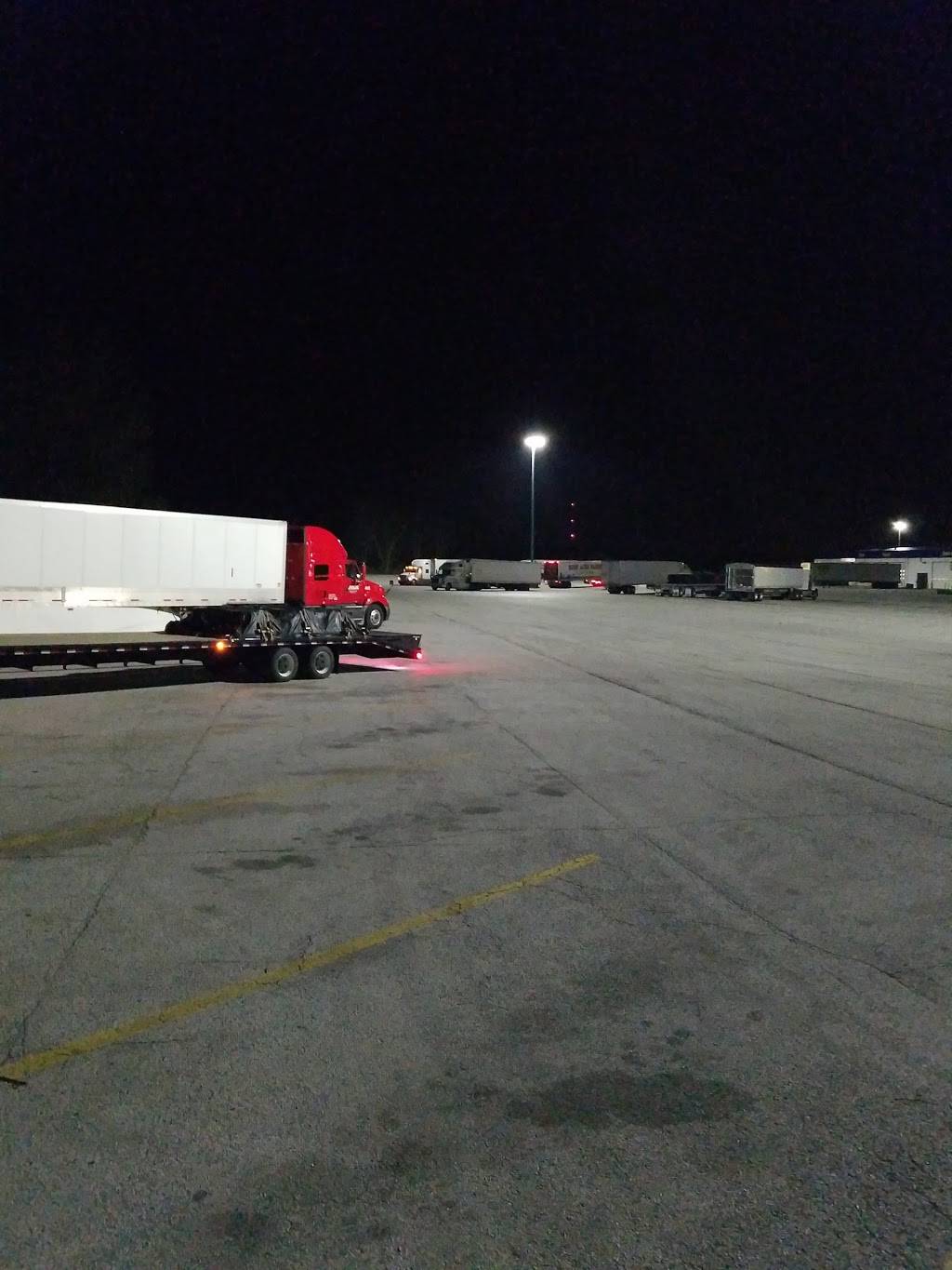 Flying J Travel Center | restaurant | 3231 E 181st Ave, Hebron, IN 46341, USA | 2196966446 OR +1 219-696-6446