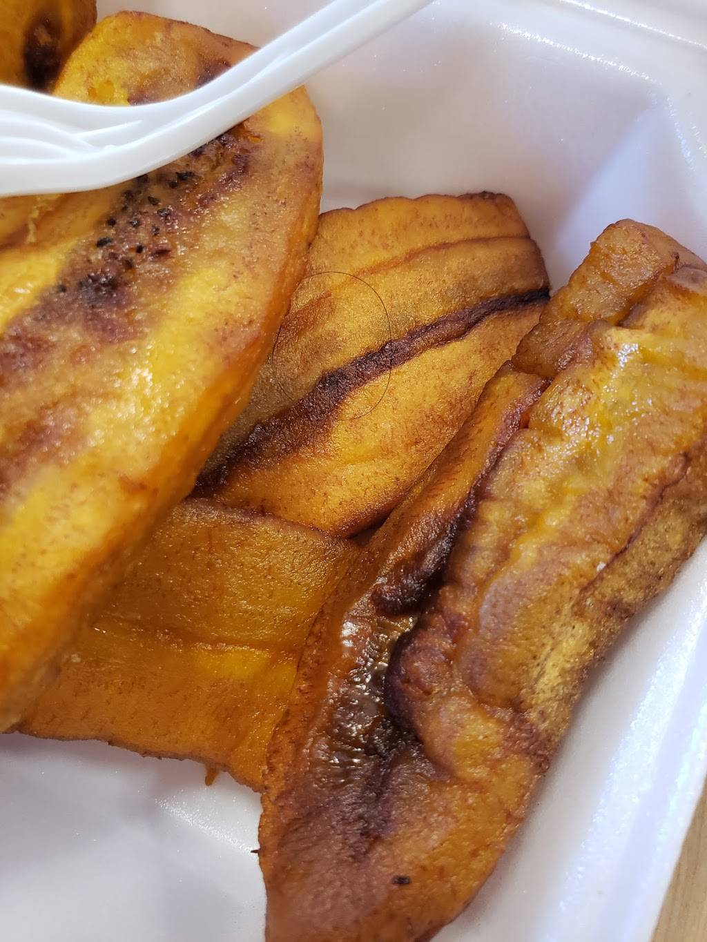 Delicias Restaurant | restaurant | 149 Stoughton St, Dorchester, MA 02125, USA | 6175338298 OR +1 617-533-8298