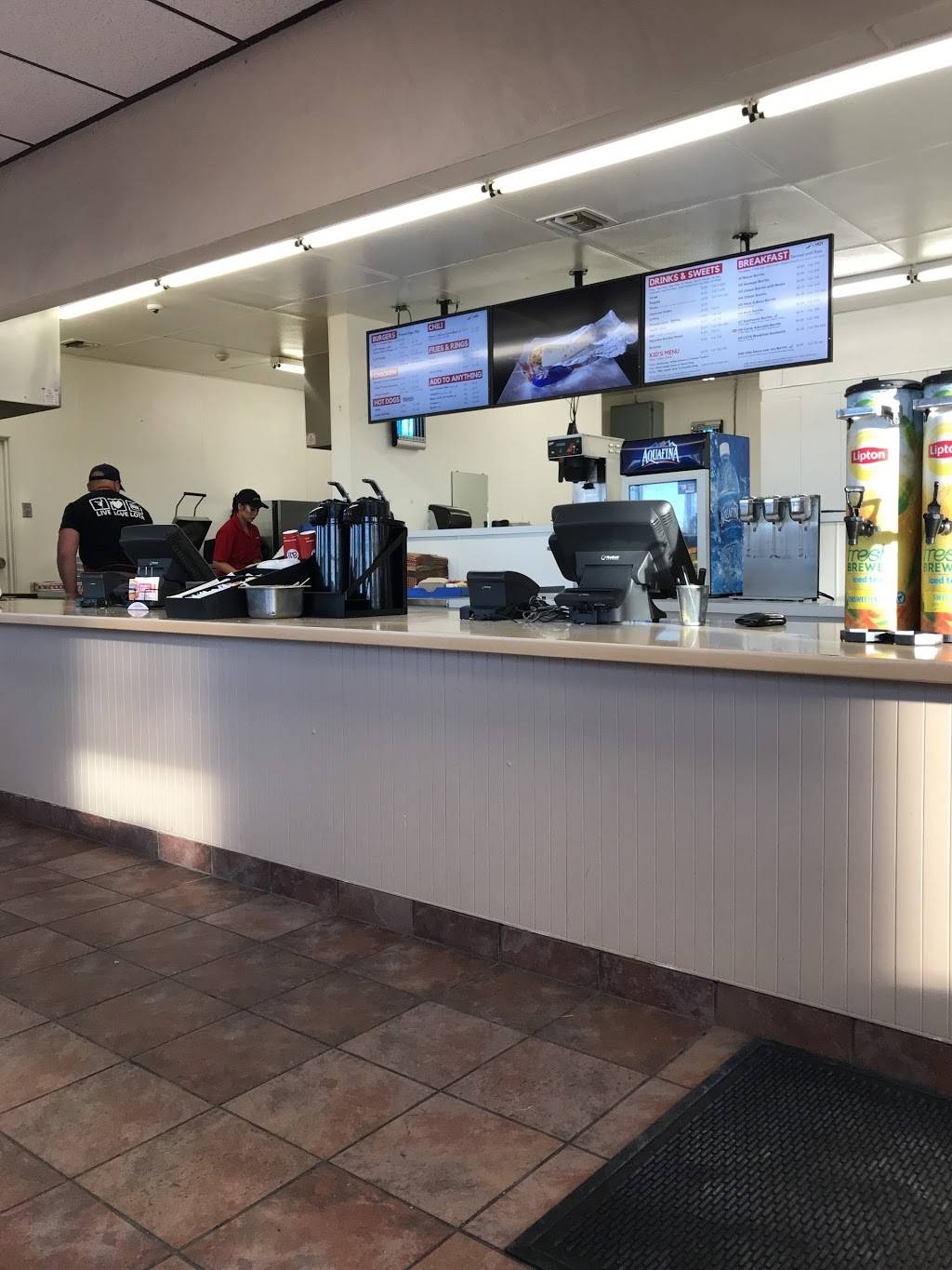 Blakes Lotaburger | restaurant | 305 U.S. Rte 66, Moriarty, NM 87035, USA | 5058320629 OR +1 505-832-0629