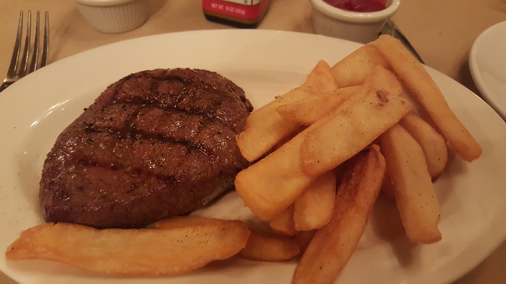 Hunter Steakhouse | restaurant | 2355 S 4th Ave, Yuma, AZ 85364, USA | 9287831166 OR +1 928-783-1166