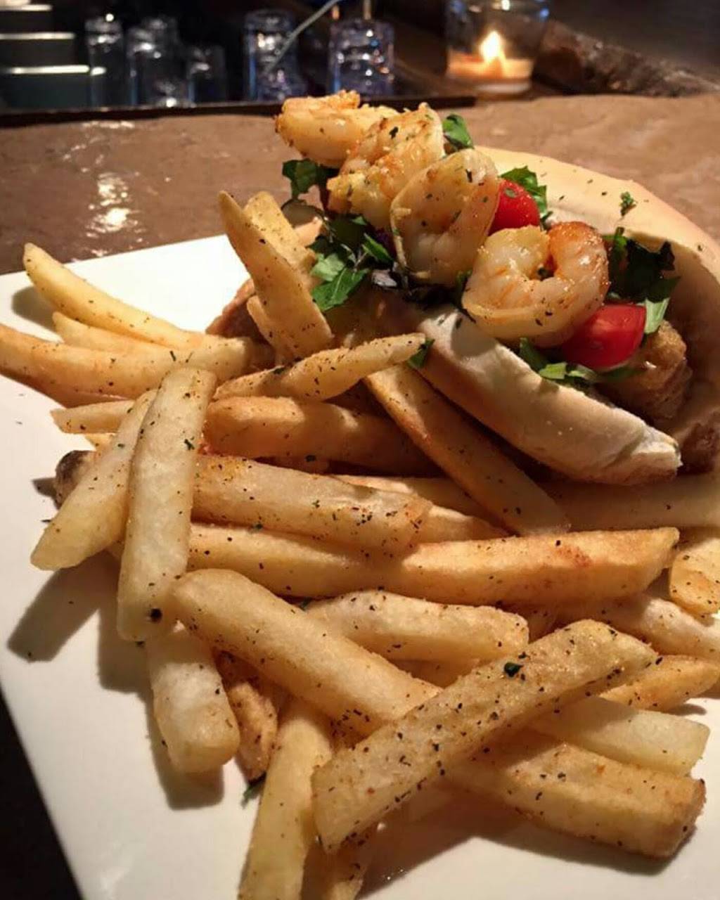 Cork & Canvas On 3rd Llc | restaurant | 322 3rd St NW, Canton, OH 44702, USA | 3304532263 OR +1 330-453-2263