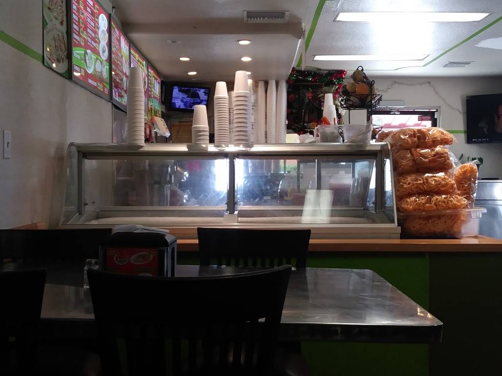 Las Palmitas Fruit | restaurant | 3691 E 3rd St, Los Angeles, CA 90063, USA | 3232622733 OR +1 323-262-2733