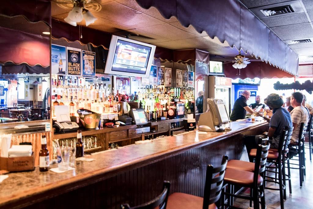 Madonnas Bar & Grill | restaurant | 11 E 7th St, Cincinnati, OH 45202, USA | 5136218838 OR +1 513-621-8838