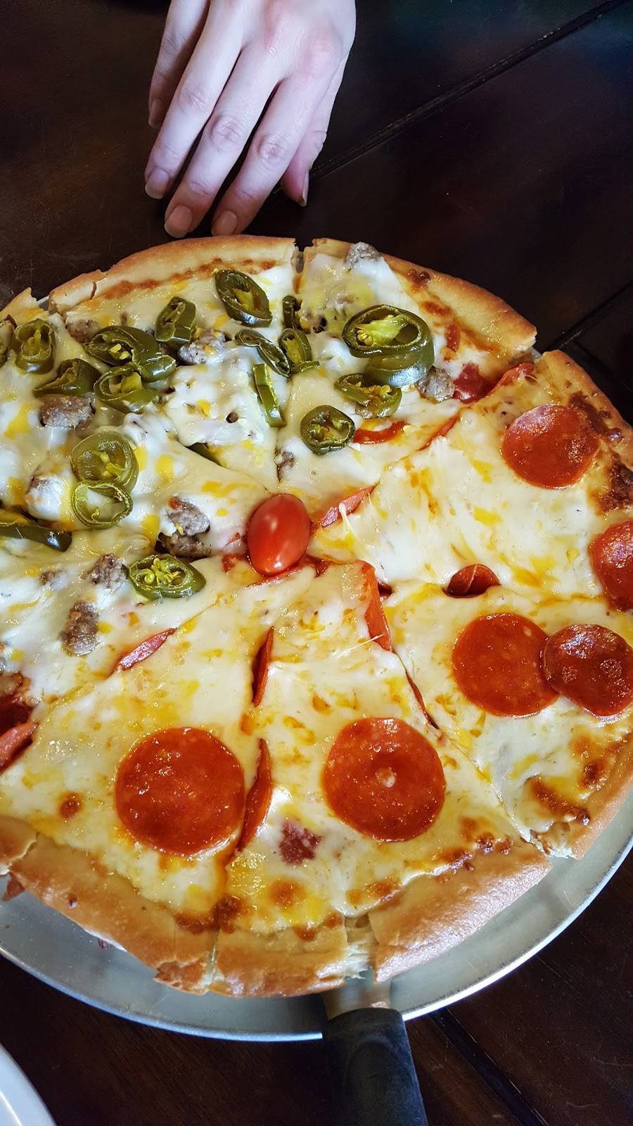 Maters Pizza & Pasta Emporium | restaurant | 108 E Main St, Albertville, AL 35950, USA | 2568919878 OR +1 256-891-9878