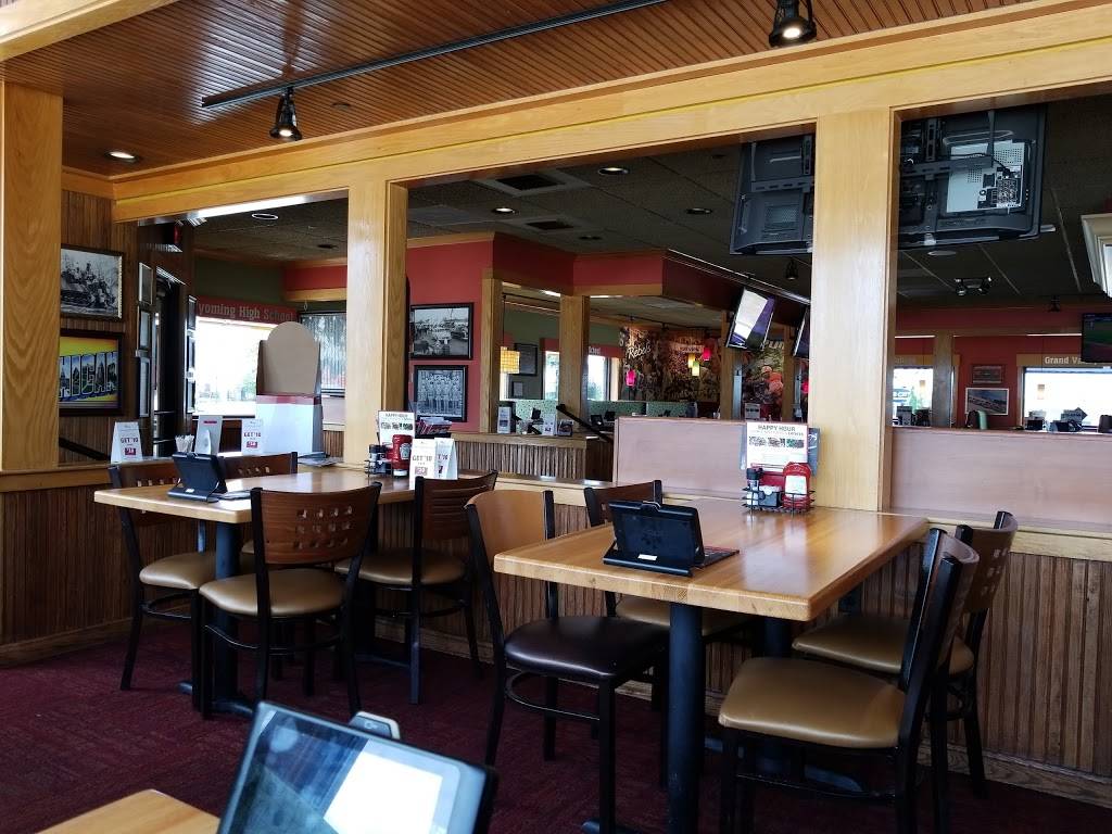 Applebees Grill + Bar | restaurant | 1375 28th St SW, Wyoming, MI 49509, USA | 6162612588 OR +1 616-261-2588