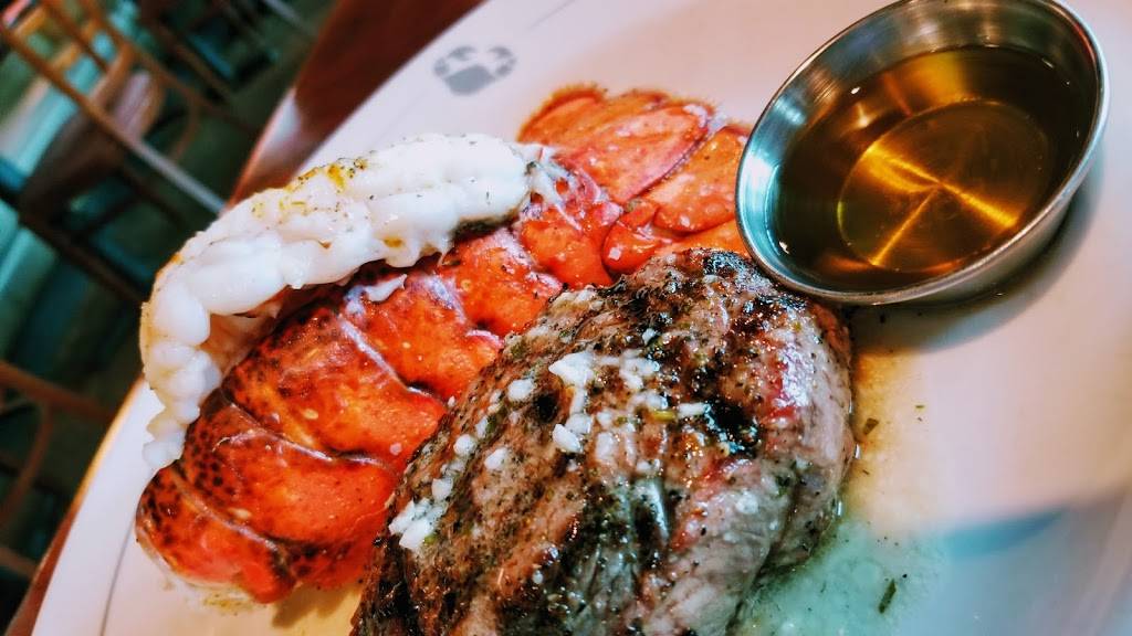 Phillips Seafood | restaurant | 1 Atlantic Ave, Atlantic City, NJ 08401, USA | 6093482273 OR +1 609-348-2273