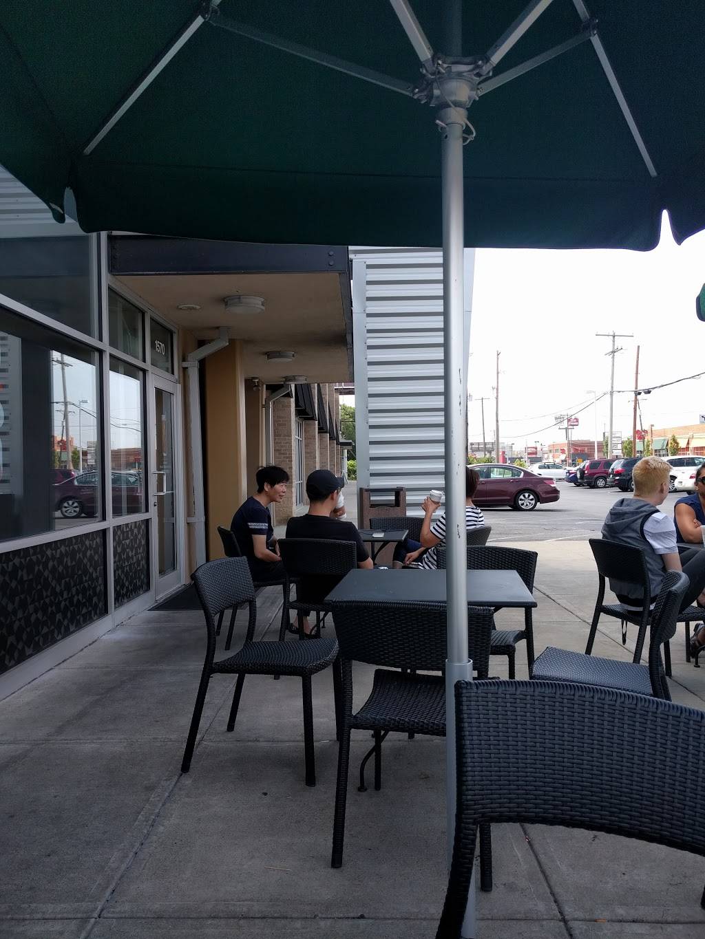 Starbucks | cafe | 1570 Olentangy River Rd, Columbus, OH 43212, USA | 6142990625 OR +1 614-299-0625