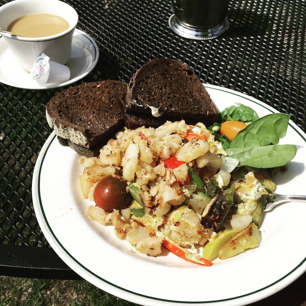 Little Corner Cafe | restaurant | 136 S 1st St, Bangor, PA 18013, USA | 6104529170 OR +1 610-452-9170