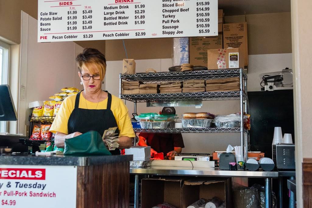 Bodacious BAR-B-Q | restaurant | 2207 W Frank Ave, Lufkin, TX 75904, USA | 9366375000 OR +1 936-637-5000