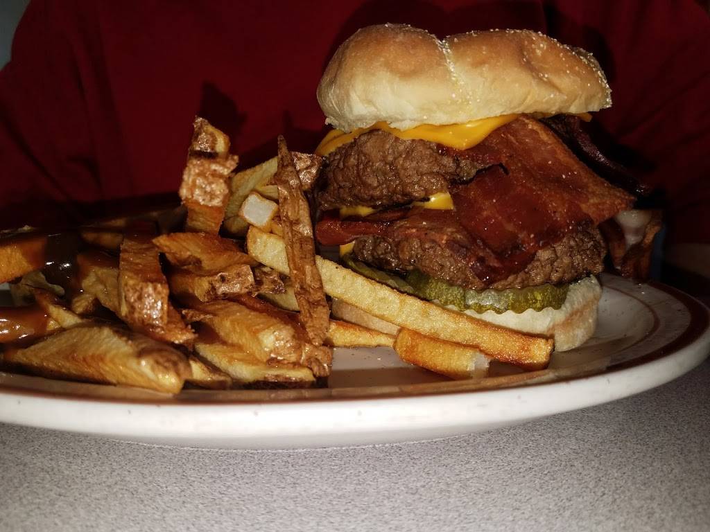 Schlepps | restaurant | 66645 Belmont Morristown Rd, Belmont, OH 43718, USA | 7407821528 OR +1 740-782-1528