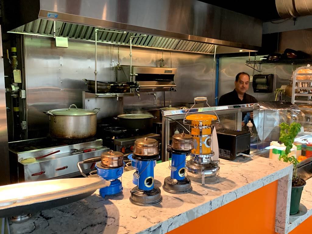 Parsi Premium Sandwiches,Burgers, kabobs | restaurant | 8199 Yonge St, Thornhill, ON L3T 2C6, Canada | 9055971188 OR +1 905-597-1188