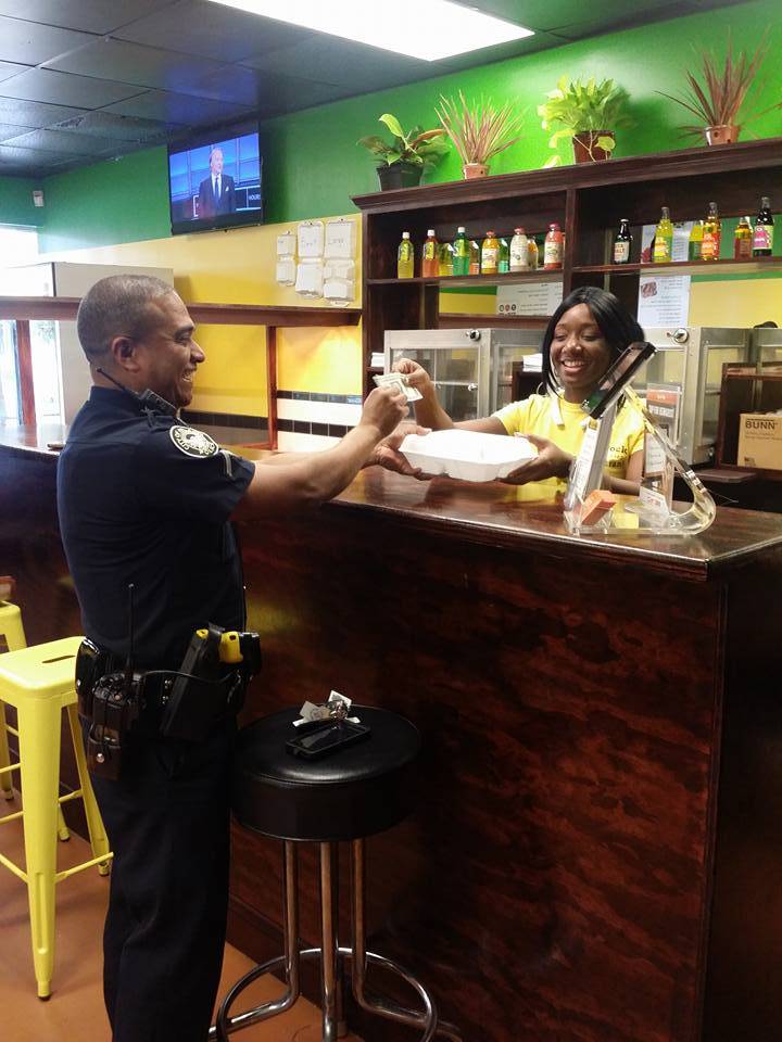 Jamrock Restaurant | restaurant | 381 Moreland Ave SE, Atlanta, GA 30316, USA | 4045943307 OR +1 404-594-3307