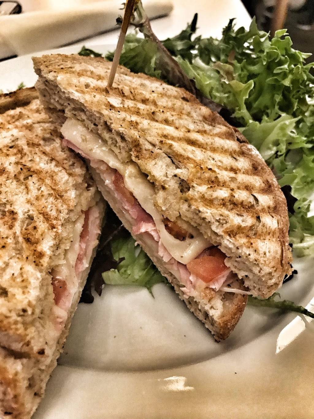 MFA Cafe | cafe | 5601 Main St, Houston, TX 77005, USA | 7135214469 OR +1 713-521-4469