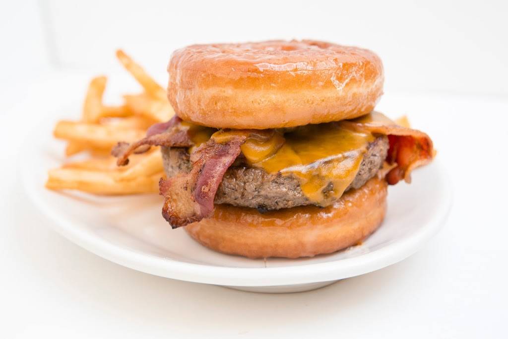 Brooks Burgers | restaurant | 2220 Logan Blvd N Suite 805, Naples, FL 34119, USA | 2394516397 OR +1 239-451-6397