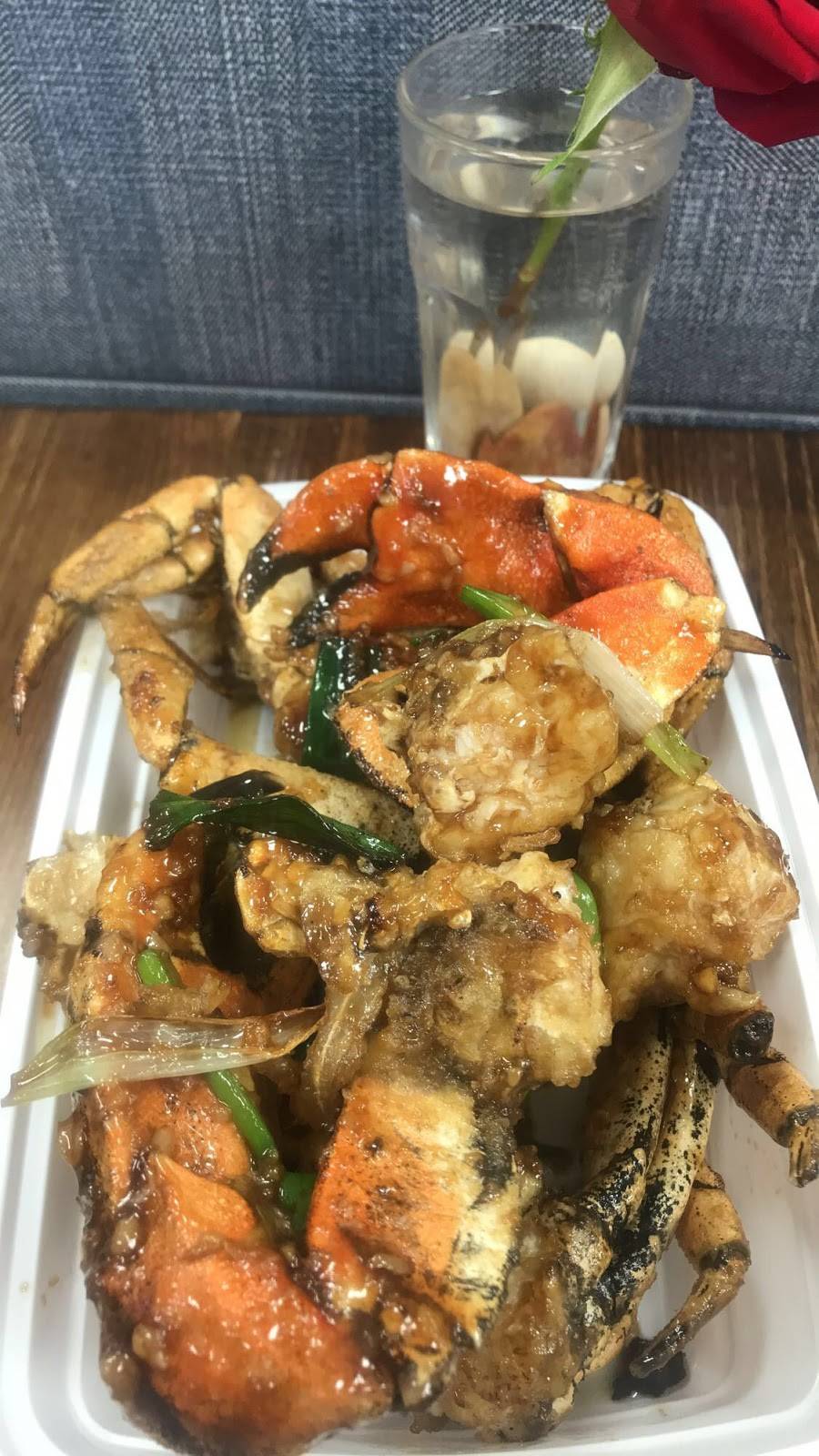 Feng Yi Chinese Restaurant | restaurant | 150 Ronkonkoma Ave, Ronkonkoma, NY 11779, USA | 6317388505 OR +1 631-738-8505