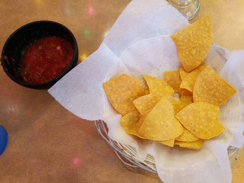 El Toro | restaurant | 3805 Ballybunion Rd, Bloomington, IL 61704, USA | 3096612500 OR +1 309-661-2500