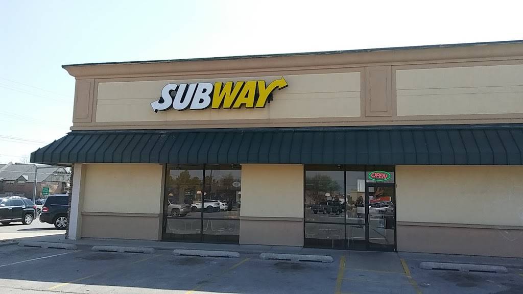 Subway | restaurant | 4502 S Peoria Ave, Tulsa, OK 74105, USA | 9187127827 OR +1 918-712-7827