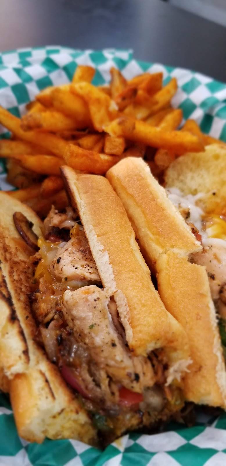 Local Green Atlanta | restaurant | 19 Joseph E. Lowery Blvd NW, Atlanta, GA 30314, USA | 7708838291 OR +1 770-883-8291