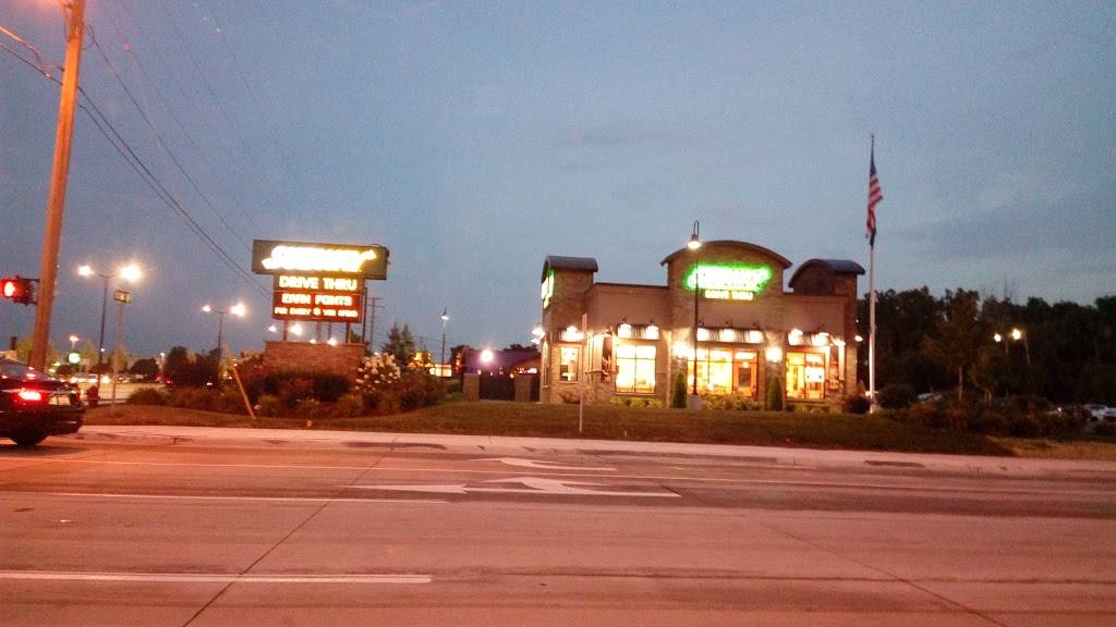 Subway | restaurant | 7960 Metro Pkwy, Sterling Heights, MI 48312, USA | 5862680800 OR +1 586-268-0800
