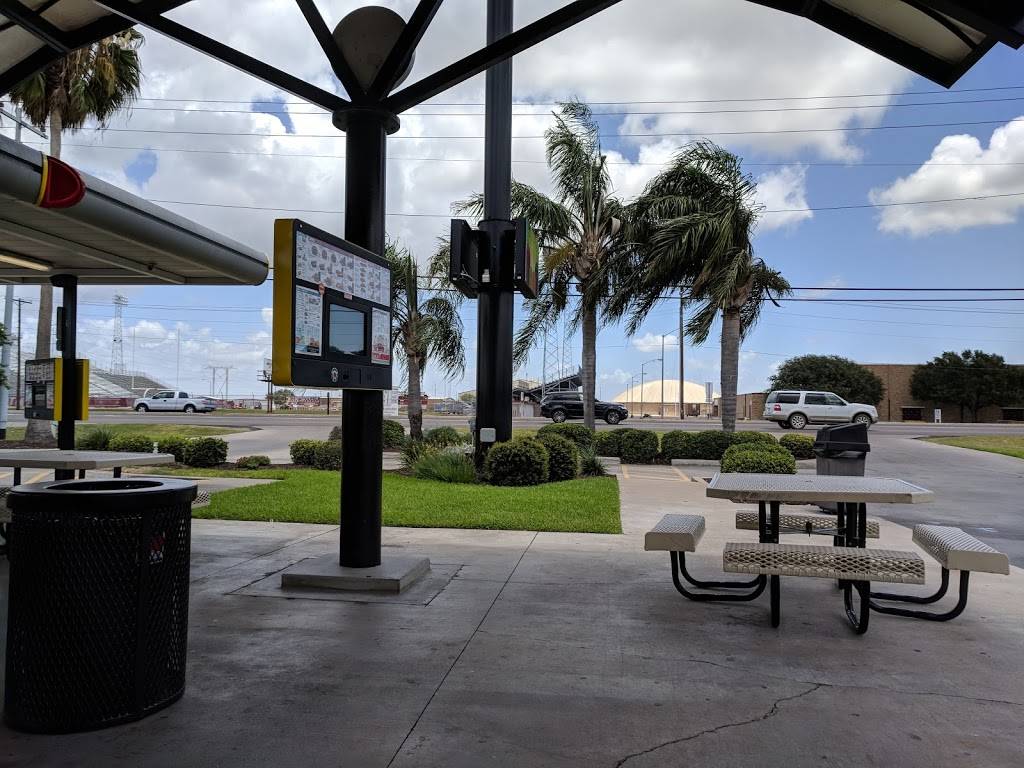 Sonic Drive-In | restaurant | 13913 Northwest Blvd, Corpus Christi, TX 78410, USA | 3617671216 OR +1 361-767-1216