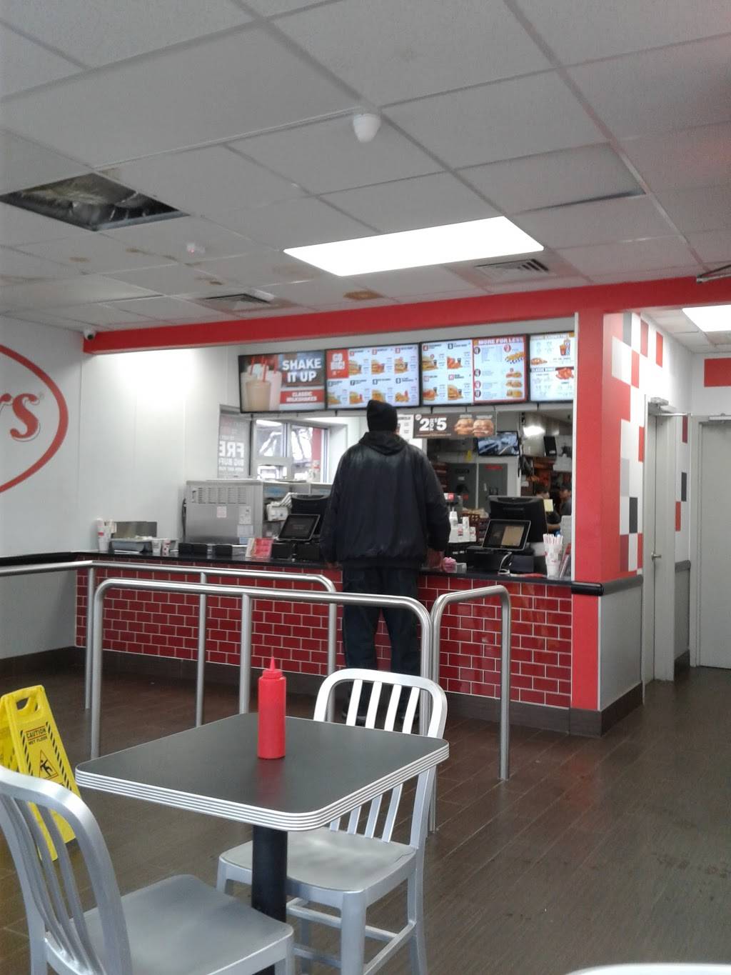 Checkers | restaurant | 2430 Hempstead Turnpike, East Meadow, NY 11554, USA | 5167315007 OR +1 516-731-5007
