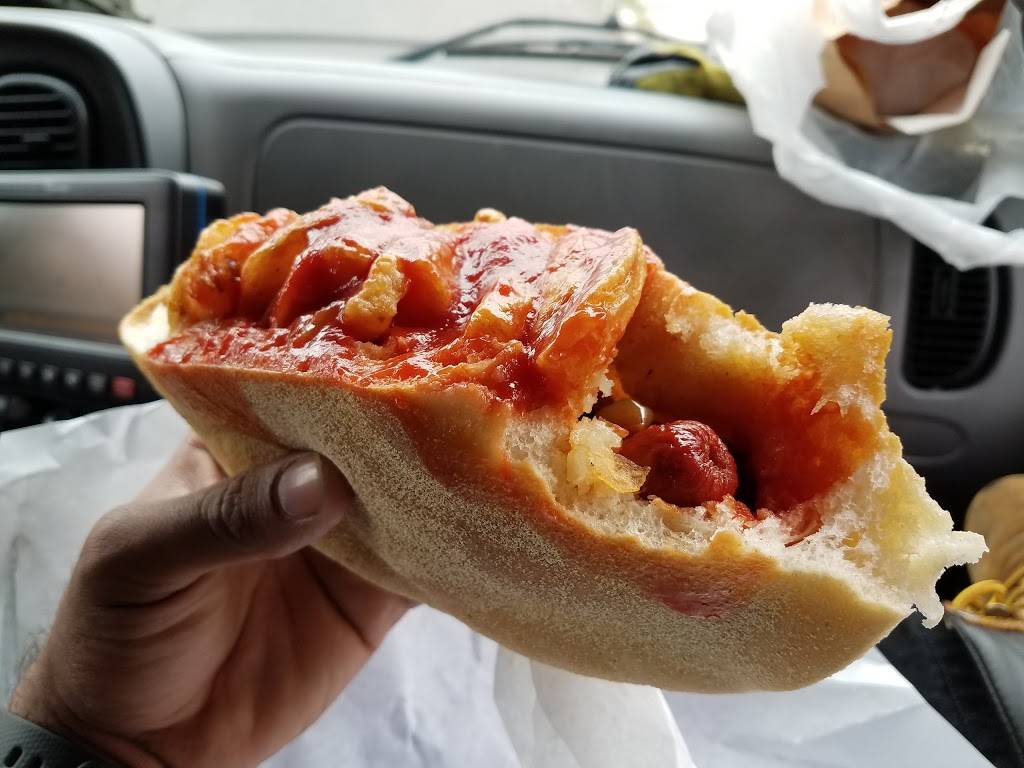 Worlds First Italian Style Hot Dogs | restaurant | 202 14th Ave, Newark, NJ 07103, USA | 9736219468 OR +1 973-621-9468