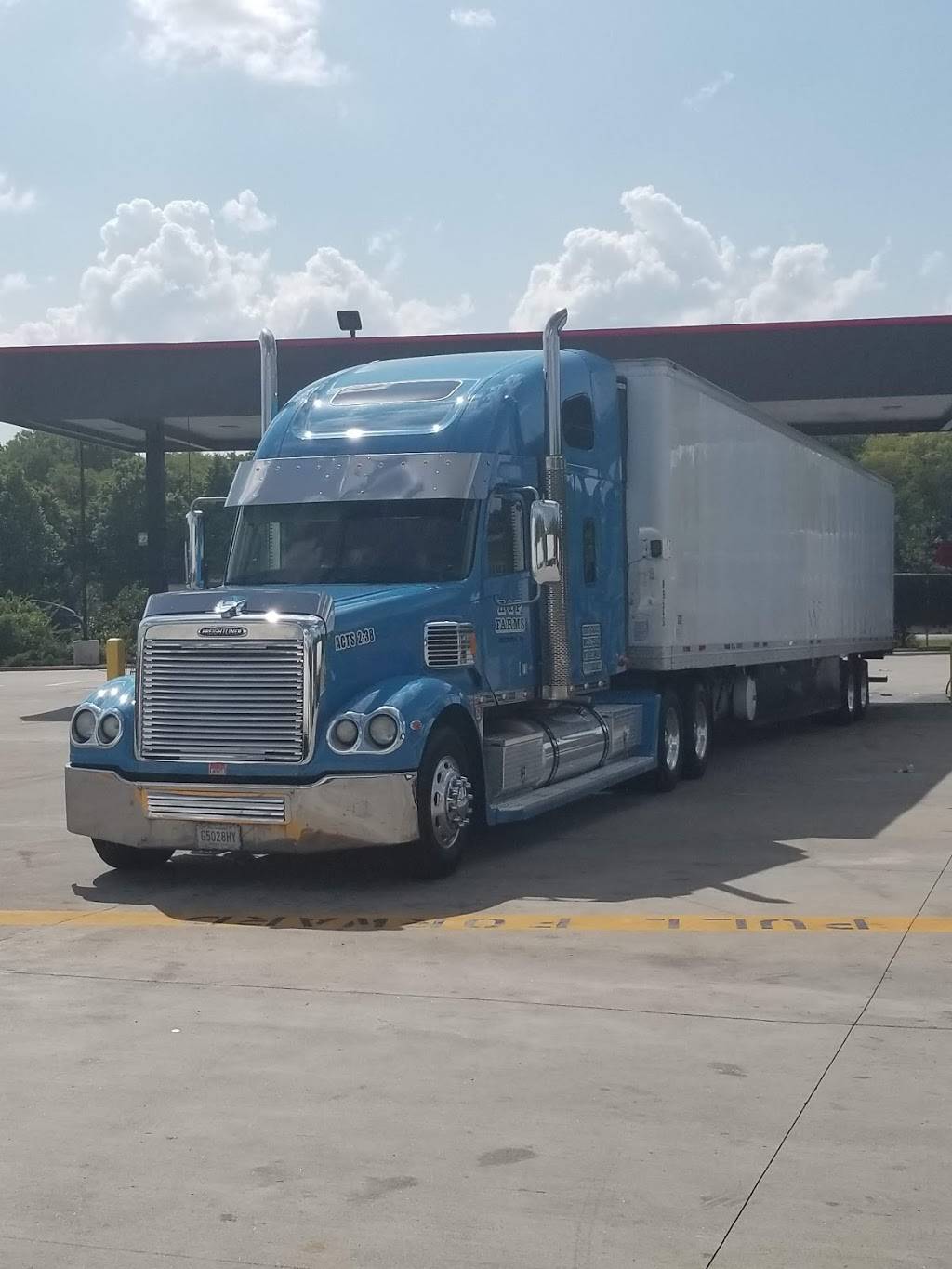 Pilot Travel Center | restaurant | 4030 E Boyd Rd, Decatur, IL 62521, USA | 2178760208 OR +1 217-876-0208