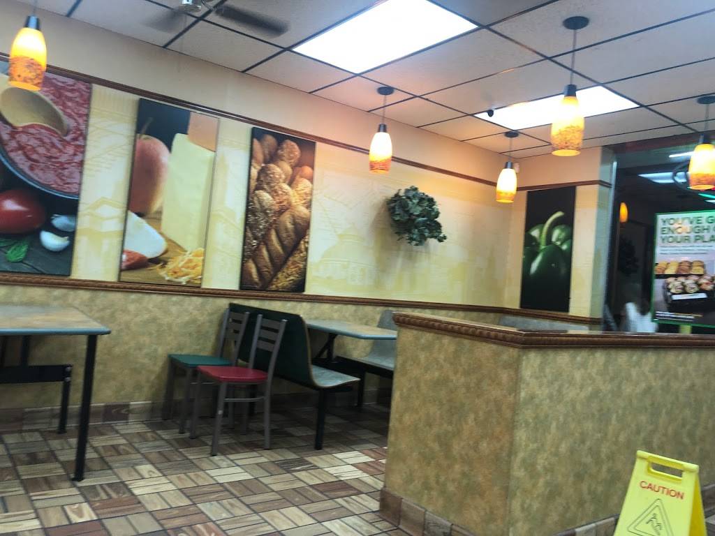 Subway | meal takeaway | 10401 Blue Ridge Blvd, Kansas City, MO 64134, USA | 8167617343 OR +1 816-761-7343