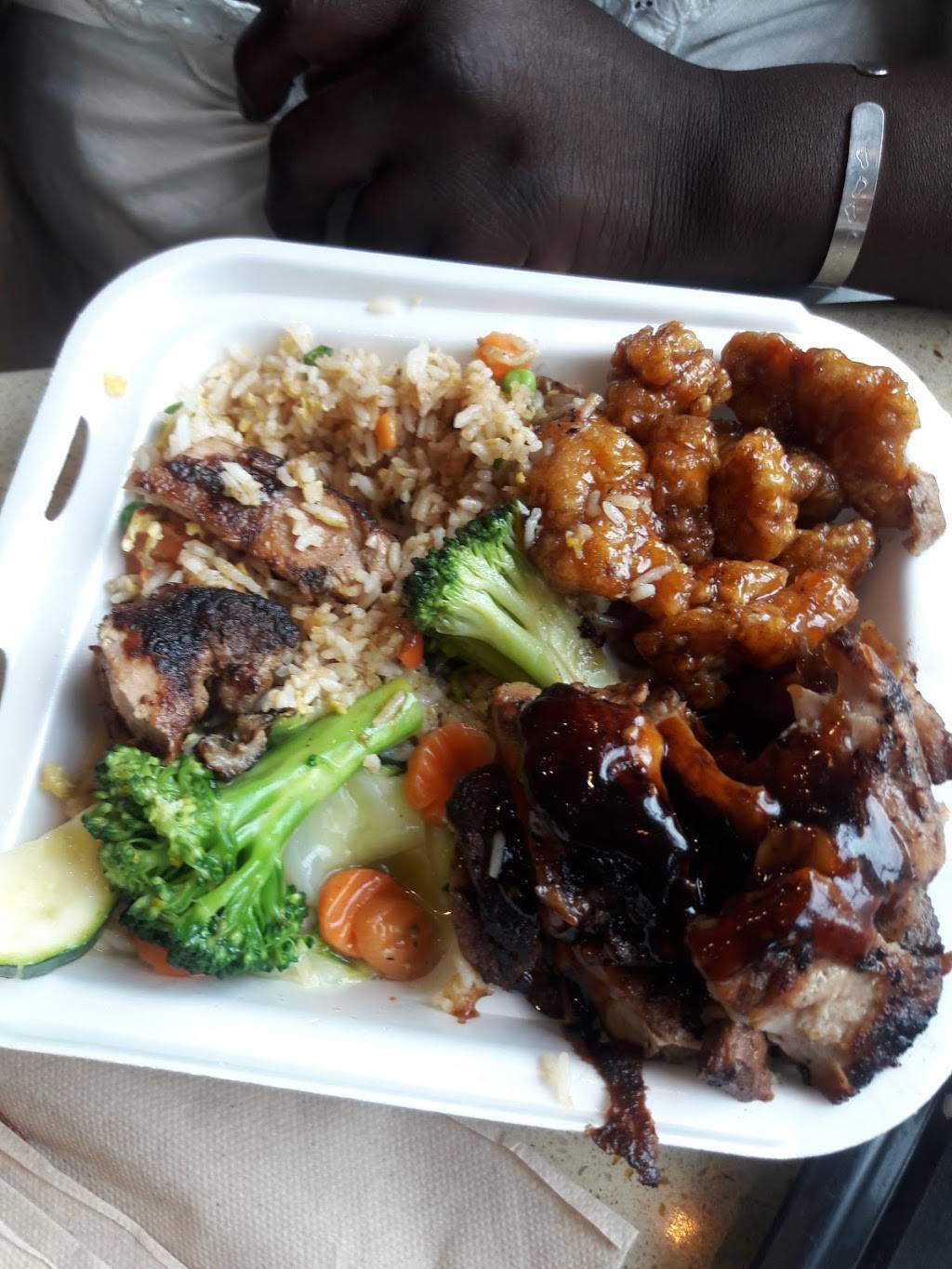 Panda Express | restaurant | 4190 FL-7, Coral Springs, FL 33067, USA | 9547573992 OR +1 954-757-3992