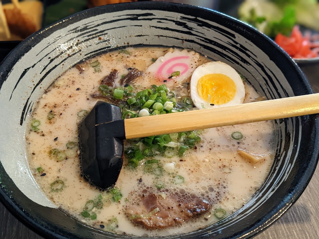 Rayu Ramen | restaurant | 21038 Victory Blvd, Woodland Hills, CA 91367, USA | 7472304336 OR +1 747-230-4336
