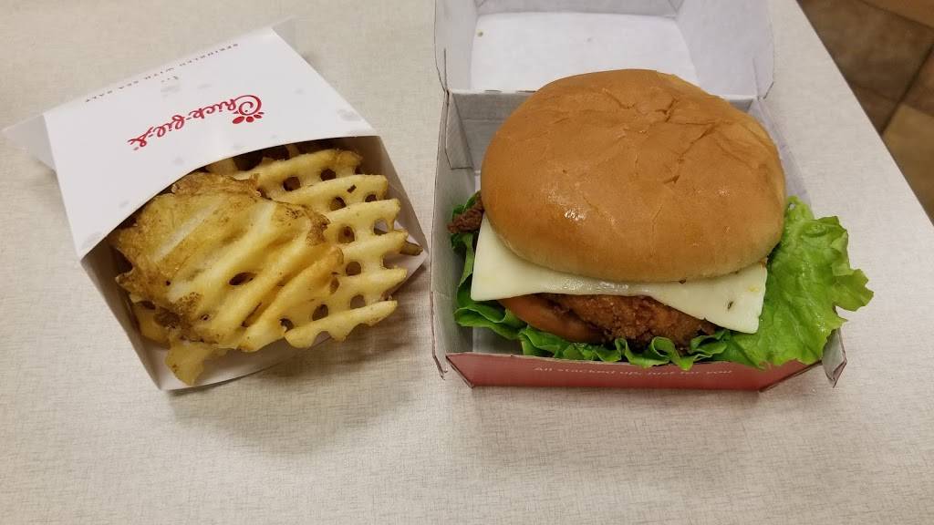 Chick-fil-A | restaurant | 9980 Interstate Commerce Dr, Fort Myers, FL 33913, USA | 2394374800 OR +1 239-437-4800