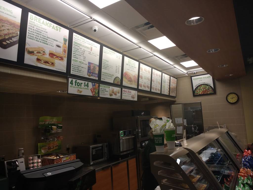 Subway Restaurants | restaurant | Corona Town Center, 115 N McKinley St #107, Corona, CA 92879, USA | 9514275222 OR +1 951-427-5222