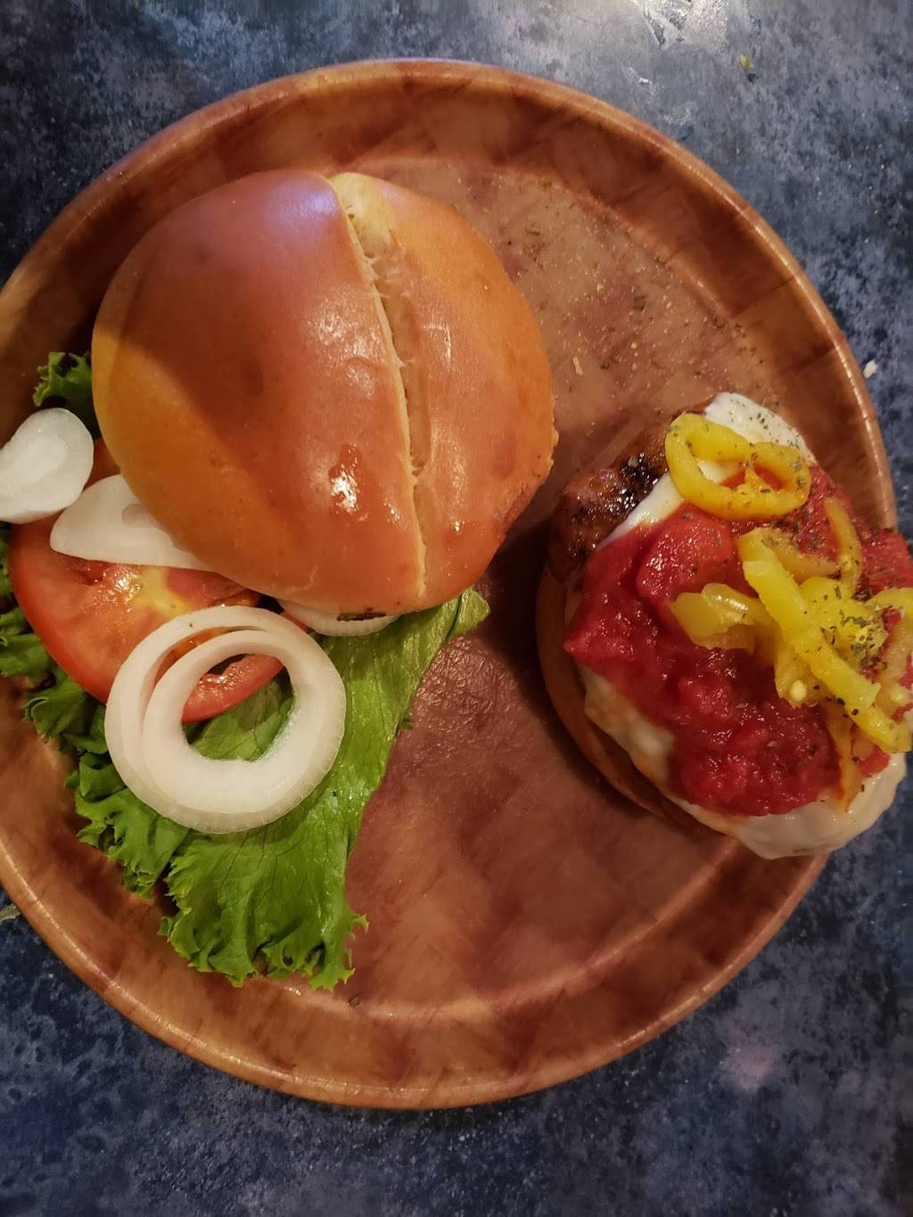 Fireside Grille | restaurant | 523 8th St SE, Altoona, IA 50009, USA | 5159678122 OR +1 515-967-8122