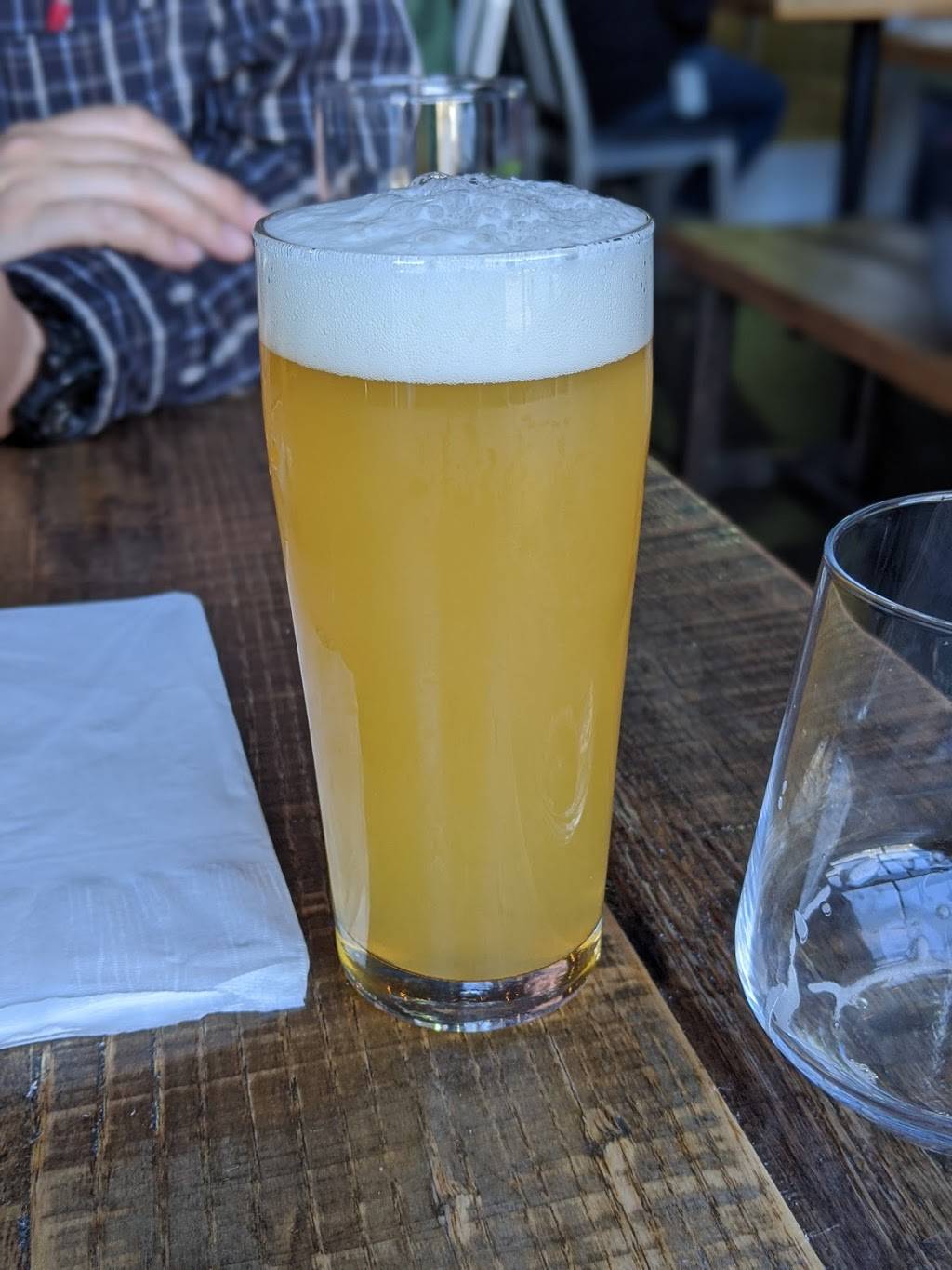 Green Cheek Beer Company | restaurant | 2957 Randolph Ave unit B, Costa Mesa, CA 92626, USA | 7147604995 OR +1 714-760-4995