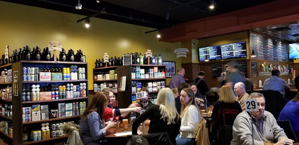 The Casual Pint of Falls Church | restaurant | 6410 Arlington Blvd Suite E, Falls Church, VA 22042, USA | 7032860995 OR +1 703-286-0995