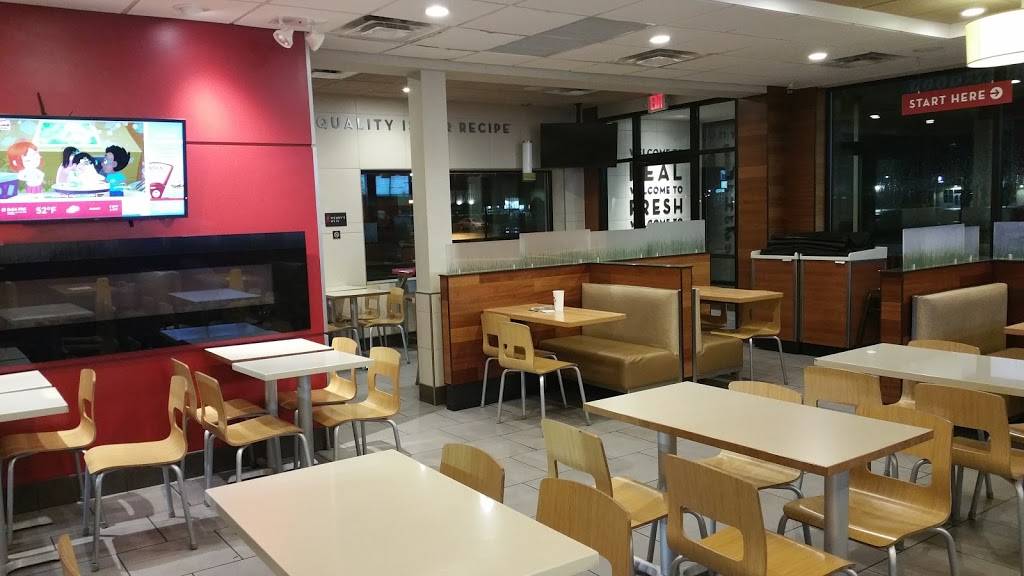 Wendys | restaurant | 1420 38th St, Peru, IL 61354, USA | 8152236452 OR +1 815-223-6452