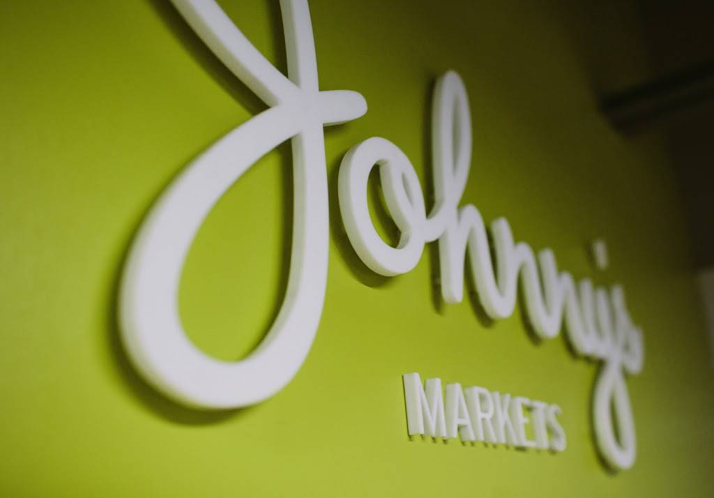 Johnnys Markets | meal takeaway | 1562 Kalamazoo Ave SE, Grand Rapids, MI 49507, USA | 6162435001 OR +1 616-243-5001