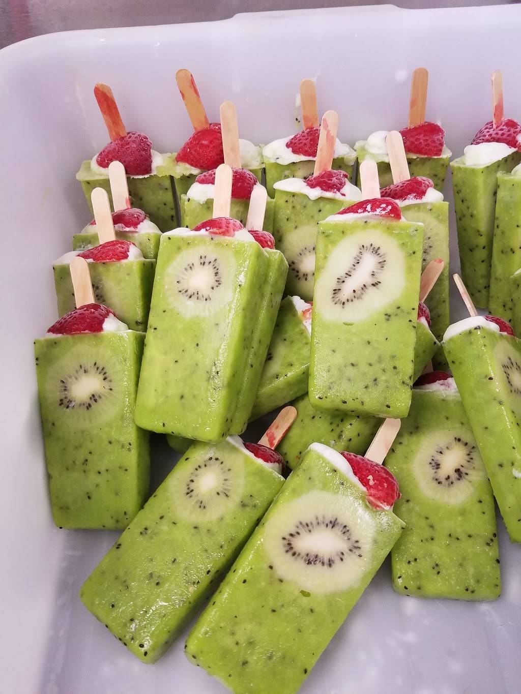 La Natural Michoacana Ice Cream Stop | meal takeaway | 16687 Arrow Blvd Suit 300, Fontana, CA 92335, USA | 9093653098 OR +1 909-365-3098