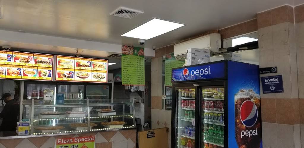 Queens Fired Chicken | restaurant | 109-11 Farmers Blvd, Jamaica, NY 11412, USA | 7185003278 OR +1 718-500-3278