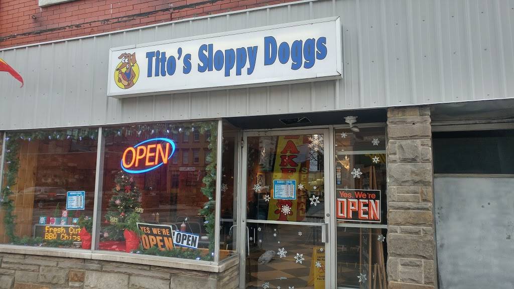 Titos Sloppy Doggs | restaurant | 1068 Market St, Wheeling, WV 26003, USA | 3046506252 OR +1 304-650-6252