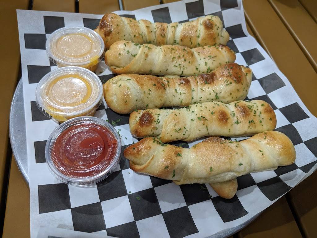 Wheel Pizza | restaurant | 430 E Kirkwood Ave, Bloomington, IN 47408, USA | 8126503883 OR +1 812-650-3883